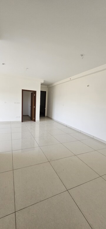 Room in 3.5 BHK Apartment at Avalon Park At The Prestige City, Sarjapur Road – for Sale