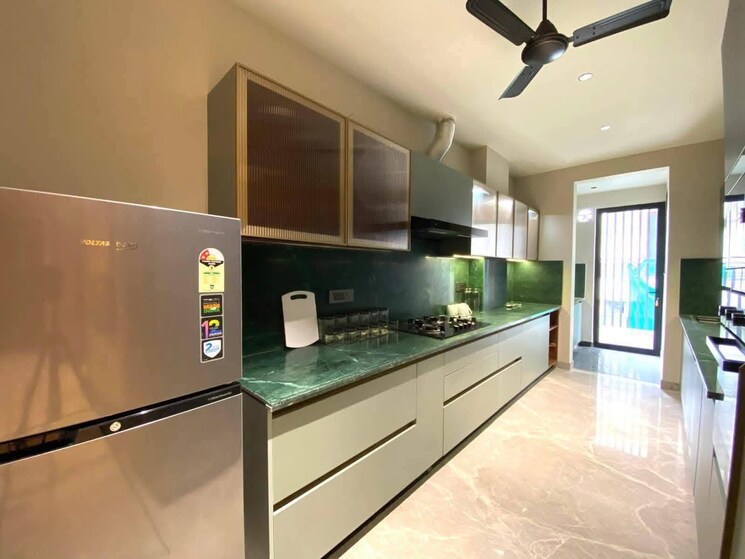 Kitchen, hcbs-twin-horizon 3 Bedroom 2725 Sq.Ft. Apartment In Sector 102 Gurgaon 9249650