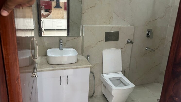 Bathroom, sector 79 6+ Bedroom 250 Sq.Yd. Independent House In Sector 79 Mohali 9249681