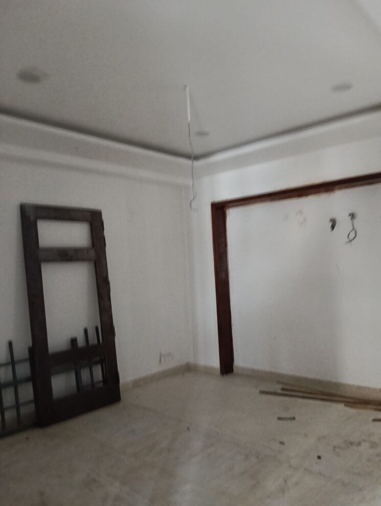 Room, sector 8 3 Bedroom 2250 Sq.Ft. Builder Floor In Sector 8 Panchkula 9249682