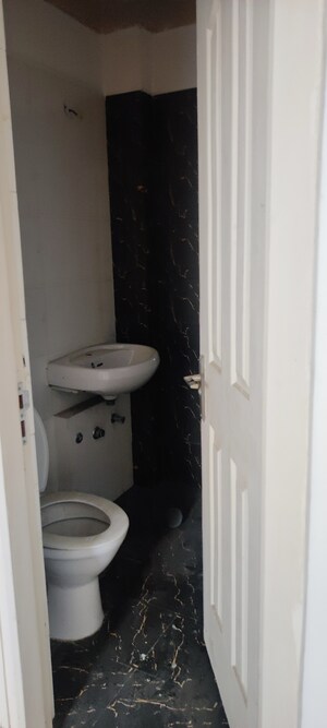 Bathroom in 3 BHK Builder Floor at BPTP Parkland Pride Phase 2, Sector 77 – for Sale