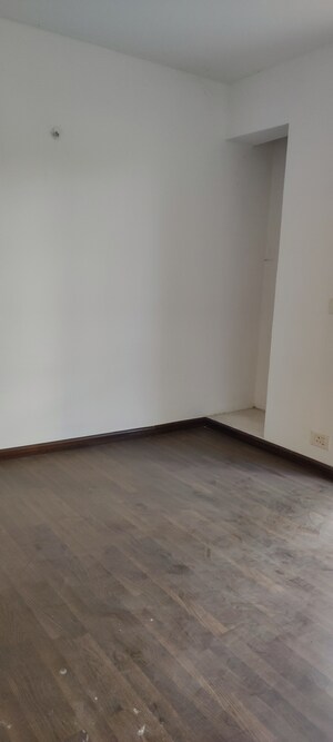 Room in 3 BHK Builder Floor at BPTP Parkland Pride Phase 2, Sector 77 – for Sale