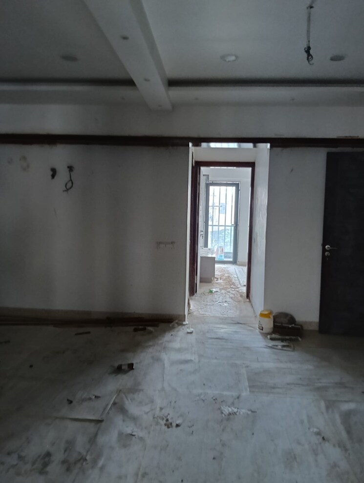 Room, sector 8 3 Bedroom 2250 Sq.Ft. Builder Floor In Sector 8 Panchkula 9249682
