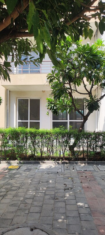 3 BHK Builder Floor – Exterior View View at BPTP Parkland Pride Phase 2, Sector 77 - for Sale