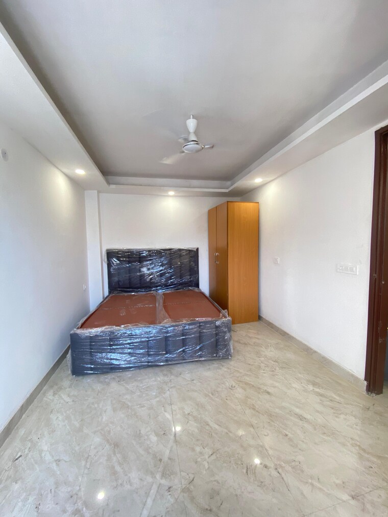 Living Room, freedom fighters enclave 1 Bedroom 50 Sq.Yd. Apartment In Freedom Fighters Enclave Delhi 9249764