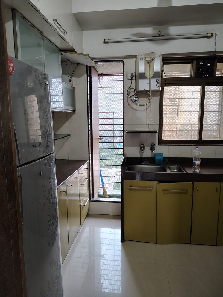 Kitchen, bharat-apartment-malad 2 Bedroom 625 Sq.Ft. Apartment In Malad West Mumbai 9249814