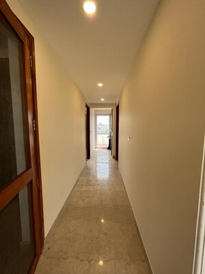 Building Lobby in 3 BHK Builder Floor at Sector 21 – for Rent