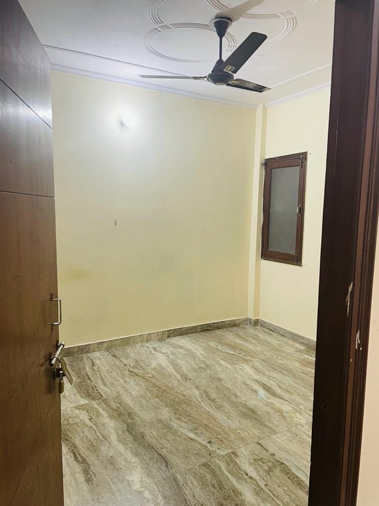 1 BHK Builder Floor For Rent in Chattarpur