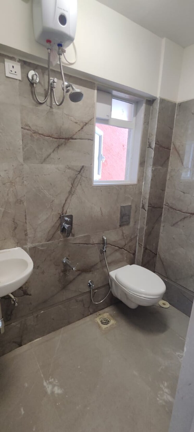 Bathroom, adityaraj-royale 3 Bedroom 718 Sq.Ft. Apartment In Tagore Nagar Mumbai 9249826