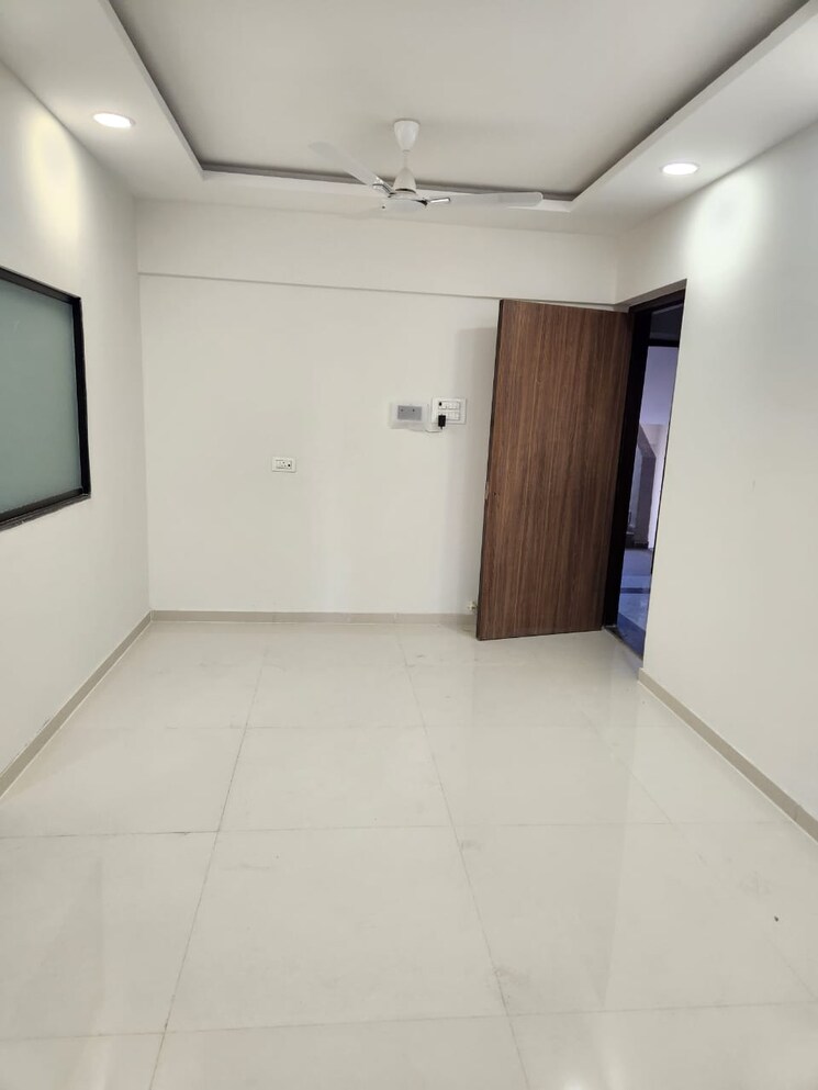Room, adityaraj-royale 3 Bedroom 718 Sq.Ft. Apartment In Tagore Nagar Mumbai 9249826