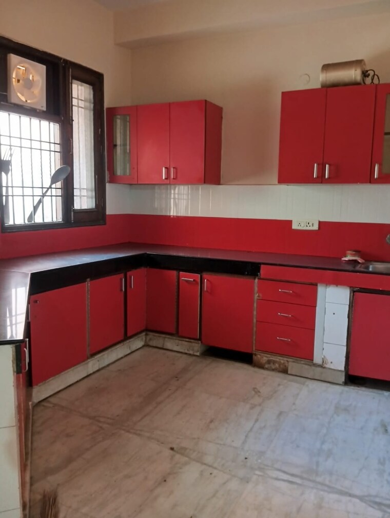 Kitchen, sector 23a 3 Bedroom 3000 Sq.Ft. Independent House In Sector 23a Gurgaon 9249831