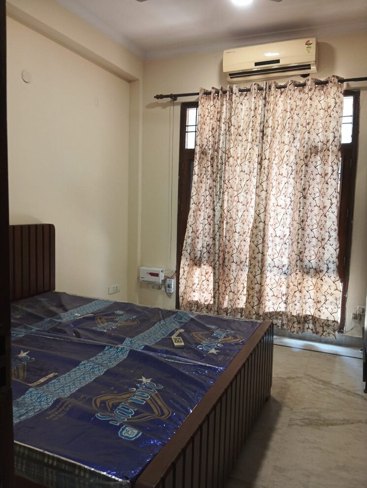 Bedroom, sector 23a 3 Bedroom 3000 Sq.Ft. Independent House In Sector 23a Gurgaon 9249831
