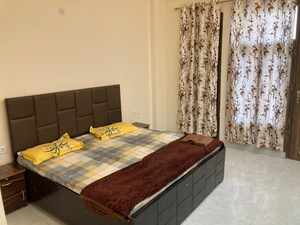 Bedroom in 3 BHK Builder Floor at Sector 57 – for Rent