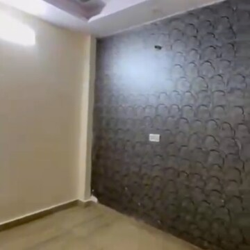 Room in 3 BHK Builder Floor at Rohini Sector 24 – for Sale