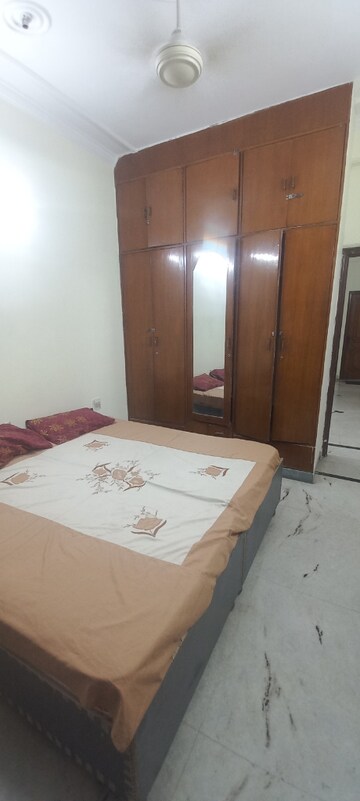 Bedroom in Studio Builder Floor at Sector 23 – for Rent