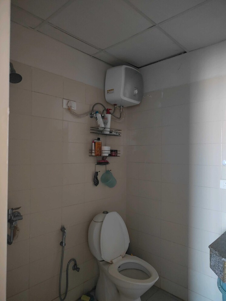 Bathroom, vatika-gurgaon-21 2 Bedroom 1230 Sq.Ft. Apartment In Sector 83 Gurgaon 9249865