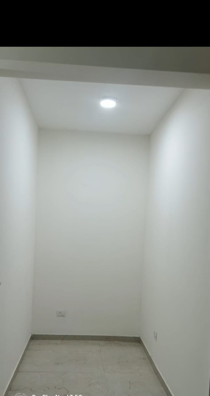 2.5 BHK + Study Room Apartment For Rent in Smart World Gems