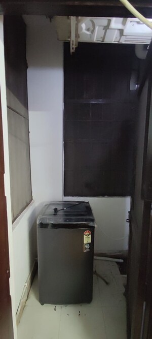 Furnished Amenities in 1.5 BHK Builder Floor at Sector 55 – for Rent