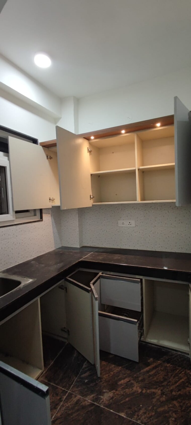 Kitchen, sector 55 1.5 Bedroom 500 Sq.Ft. Builder Floor In Sector 55 Gurgaon 9249876