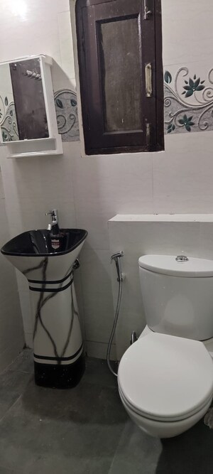 Bathroom in 1.5 BHK Builder Floor at Sector 55 – for Rent