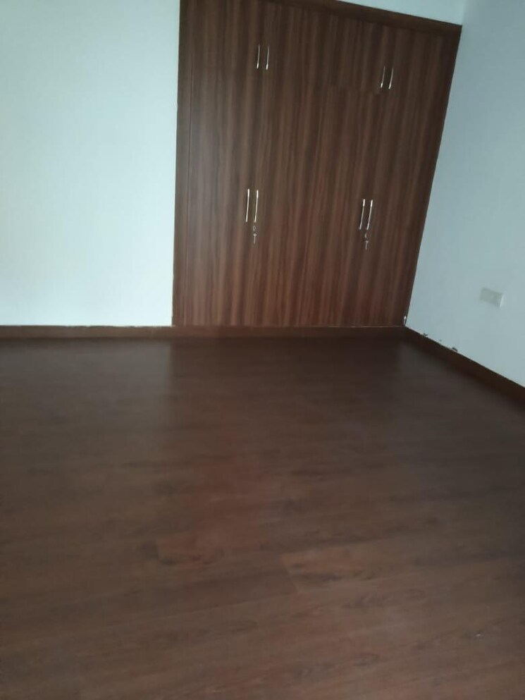 Room, mapsko-royale-ville 4 Bedroom 3500 Sq.Ft. Apartment In Sector 82 Gurgaon 9242585