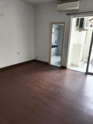 Room in 4 BHK Apartment at Mapsko Royale Ville, Sector 82 – for Sale