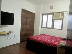 1 BHK + Extra Room Apartment For Sale in Raunak 108