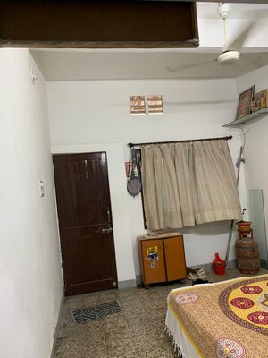 Bedroom in 2 BHK Apartment at Law Garden – for Rent