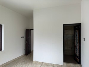 Room in 6+ BHK Independent House at Cheroor – for Sale