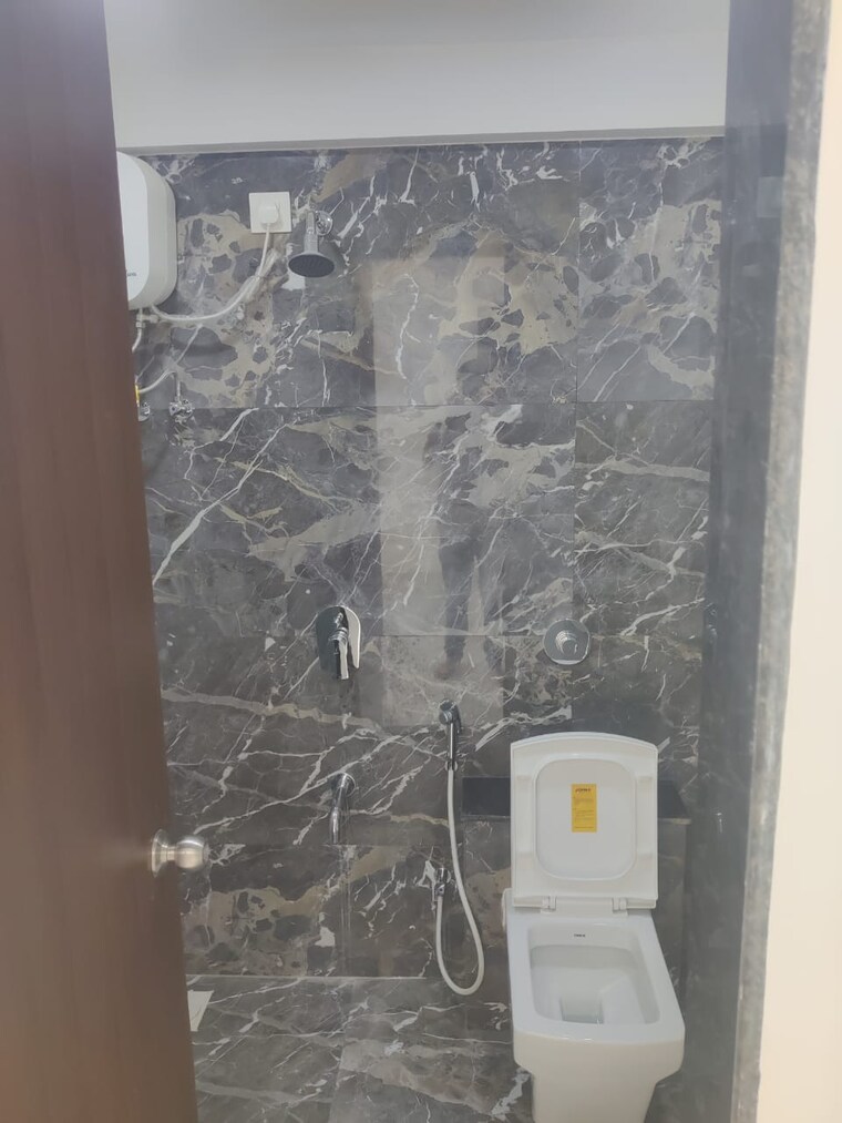 Bathroom, truearth-view 1 Bedroom 450 Sq.Ft. Apartment In Vikhroli East Mumbai 9249920