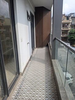 3.5 BHK + Pooja Room,Servant Room,Study Room Builder Floor For Sale in Sector 46