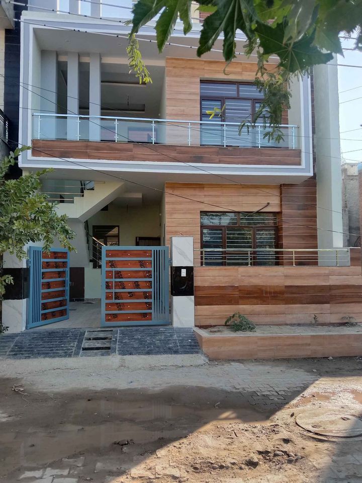 3.5 BHK + Pooja Room Villa For Sale in Drm Recedency