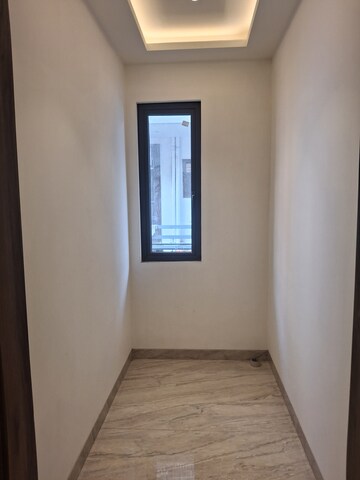 Furnished Amenities in 3.5 BHK Builder Floor at Sector 46 – for Sale