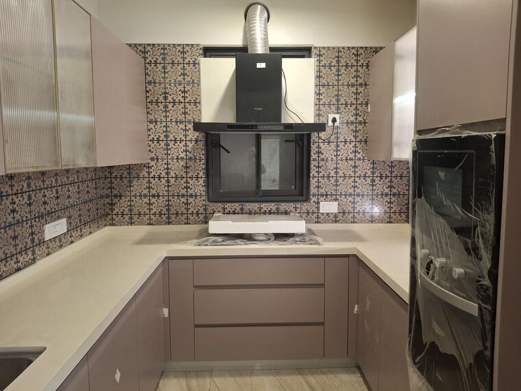 Kitchen, sector 46 3.5 Bedroom 2360 Sq.Ft. Builder Floor In Sector 46 Gurgaon 9249929