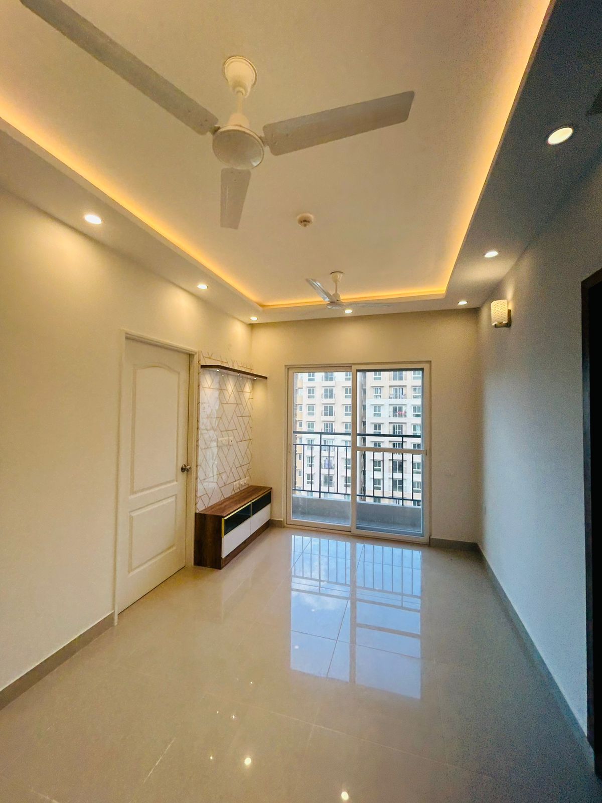 2 BHK Apartment For Rent in Brigade El Dorado