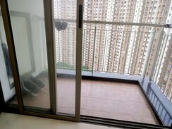 1 BHK + Extra Room Apartment For Sale in Raunak 108