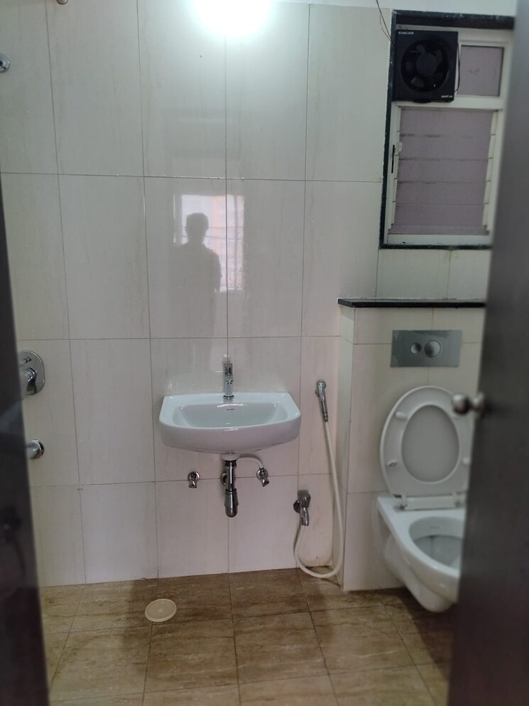 Bathroom, kolte-patil-r1-life-republic 2 Bedroom 850 Sq.Ft. Apartment In Hinjewadi Pune 9249973