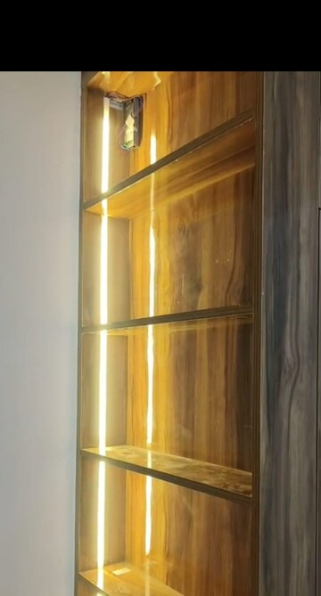 Room in 2.5 BHK Apartment at Smart World Gems, Sector 89 – for Rent