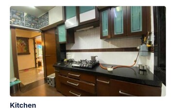 Kitchen in 4 BHK Apartment at Arihant Apartments Khar, Khar West – for Rent