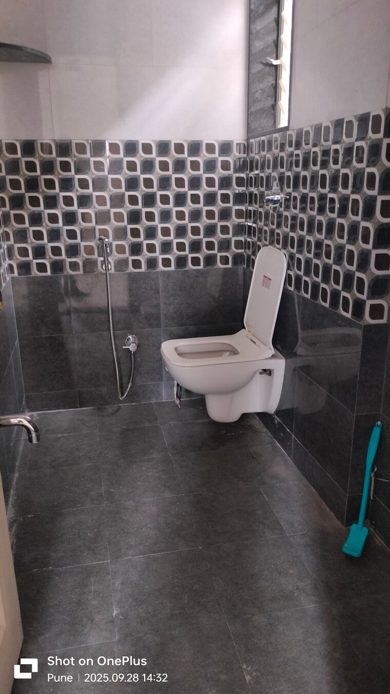 Bathroom, shreeyash-homes-bhargav-villa 3 Bedroom 1300 Sq.Ft. Apartment In Tingre Nagar Pune 9249991