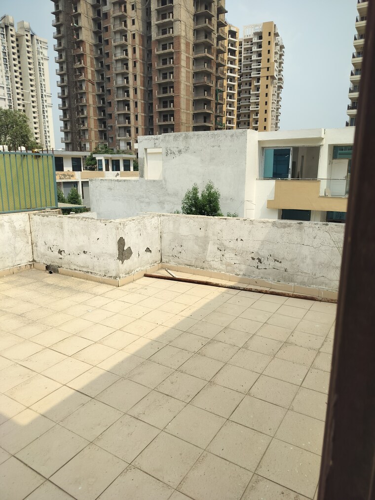 Balcony, sarin-farm-chs 4 Bedroom 2000 Sq.Ft. Independent House In Habibpur Greater Noida 9250000