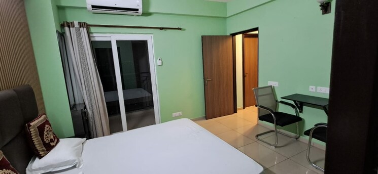 Master Bedroom, gulshan-botnia 2 Bedroom 1025 Sq.Ft. Apartment In Sector 144 Noida 9250019