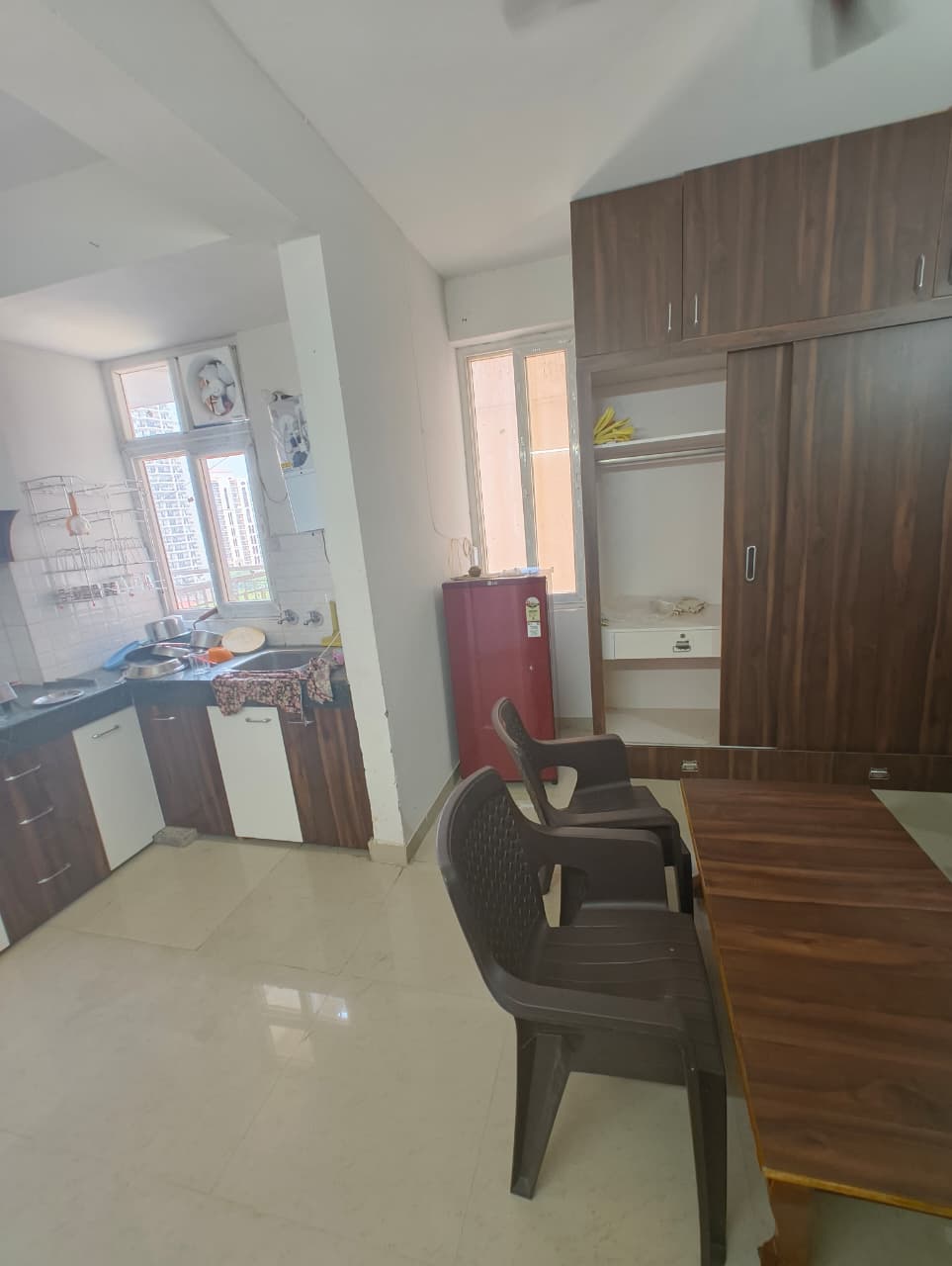 1 BHK Apartment For Rent in Shree Vardhman Green Court