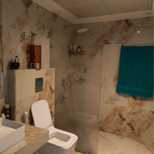 Living Room in 3.5 BHK Apartment at Shalimar Belvedere Court, Malesemau – for Sale