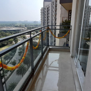Balcony in 3.5 BHK Apartment at Shalimar Belvedere Court, Malesemau – for Sale