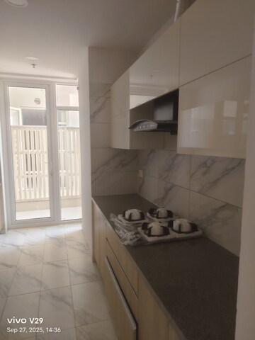 Room in 3 BHK Apartment at Conscient Hines Elevate, Sector 59 – for Rent