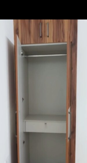 Furnished Amenities in 2.5 BHK Apartment at Smart World Gems, Sector 89 – for Rent