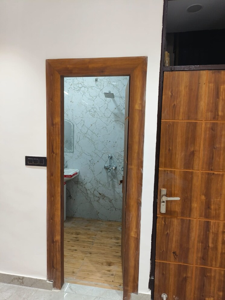 undefined, dlf-alameda 5 Bedroom 540 Sq.Yd. Villa In Sector 73 Gurgaon 9250090