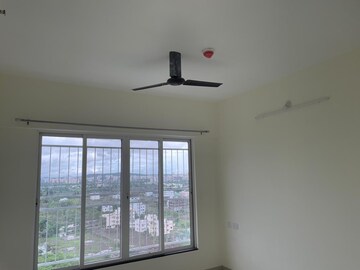 Room in 2 BHK Apartment at Kolte Patil Life Republic R 10, Hinjewadi – for Rent