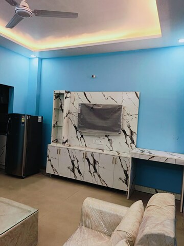 Team Area in 1 BHK Builder Floor at Ansal Royale Casa, Sector 55 – for Rent